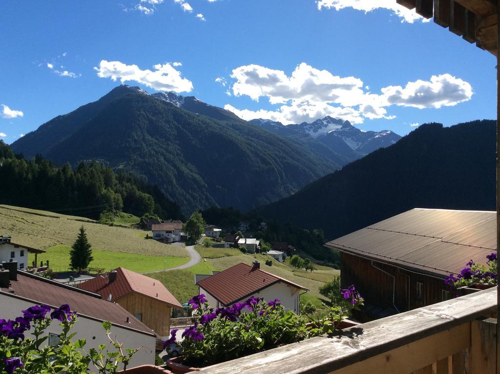 Gasthof Alpenblick Tobadill Exterior foto