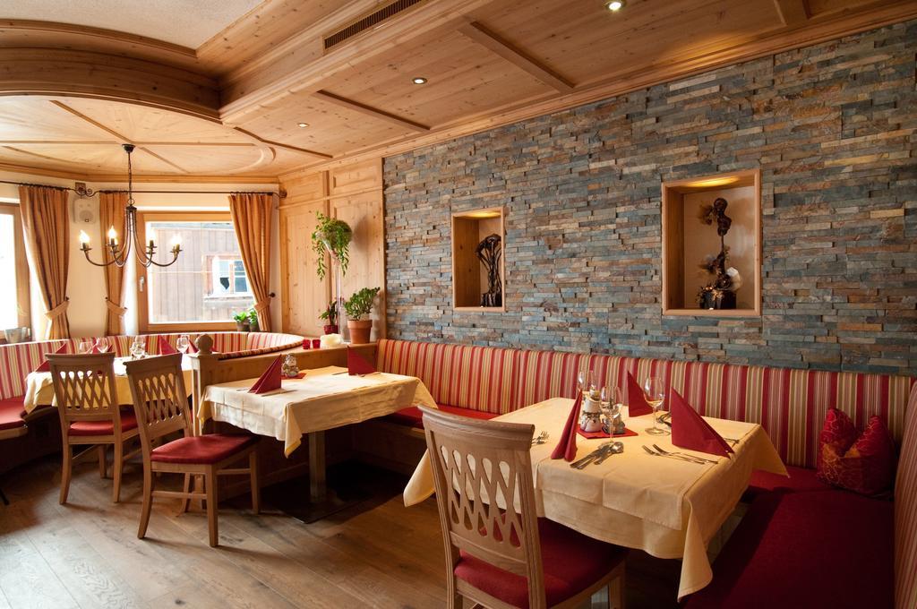 Gasthof Alpenblick Tobadill Exterior foto